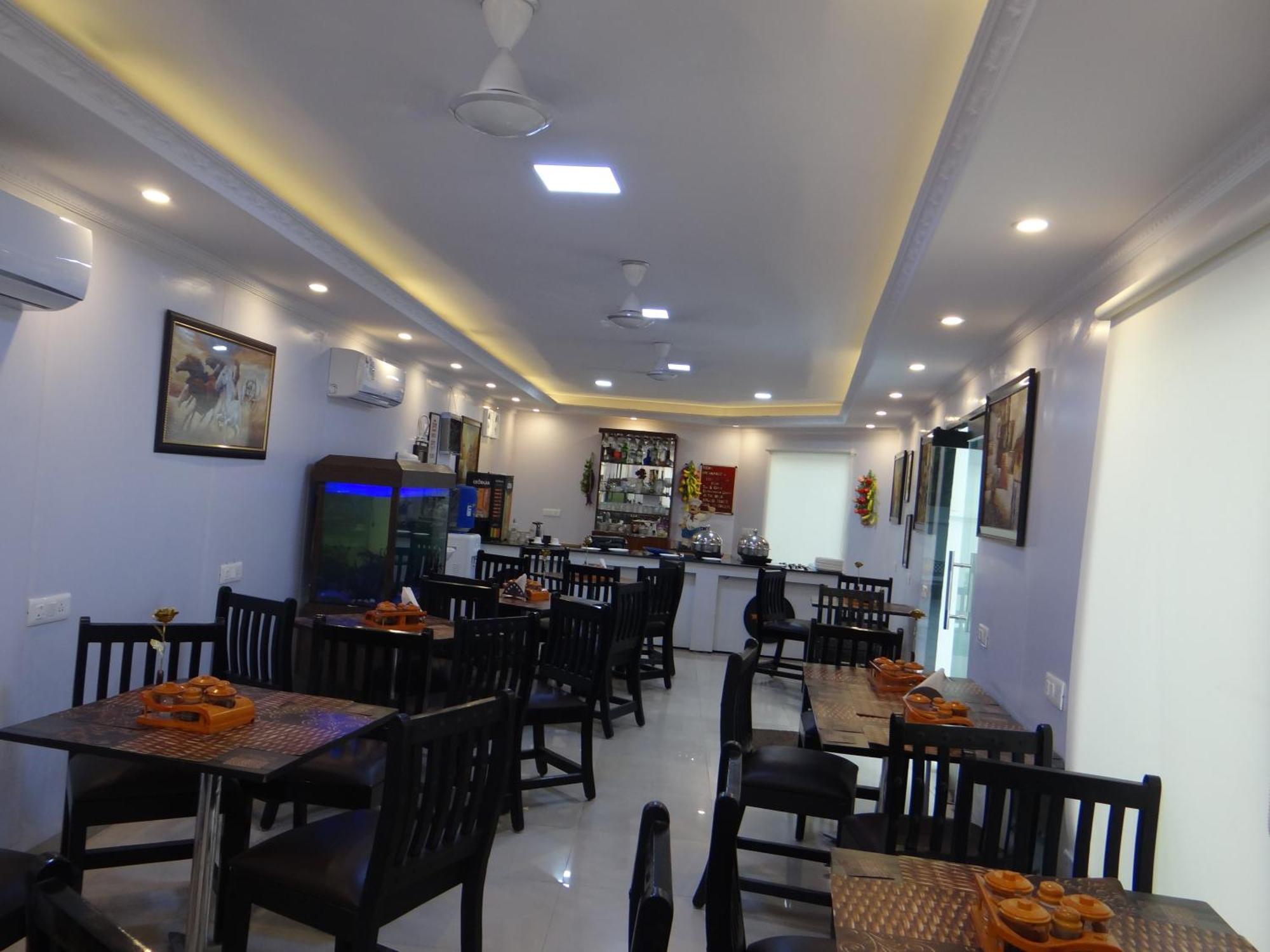 Angel Residency Hotel Grander Noida Exterior foto
