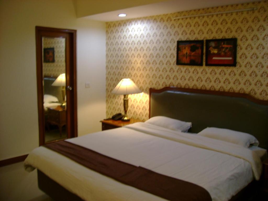 Angel Residency Hotel Grander Noida Exterior foto