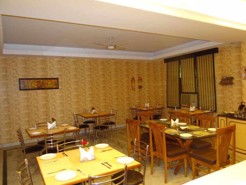 Angel Residency Hotel Grander Noida Exterior foto
