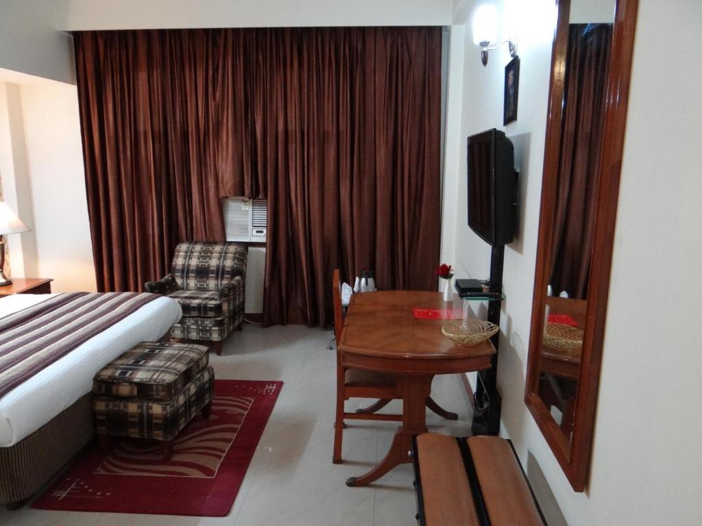Angel Residency Hotel Grander Noida Exterior foto