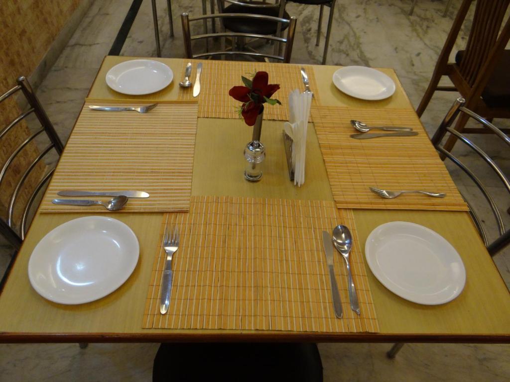 Angel Residency Hotel Grander Noida Exterior foto