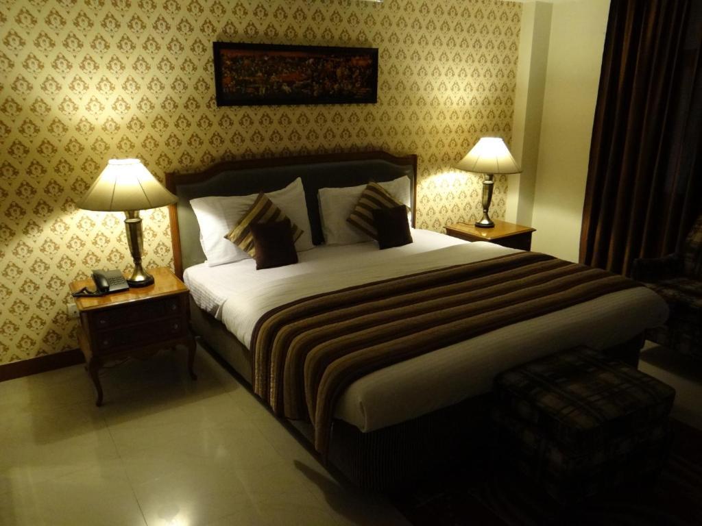 Angel Residency Hotel Grander Noida Exterior foto