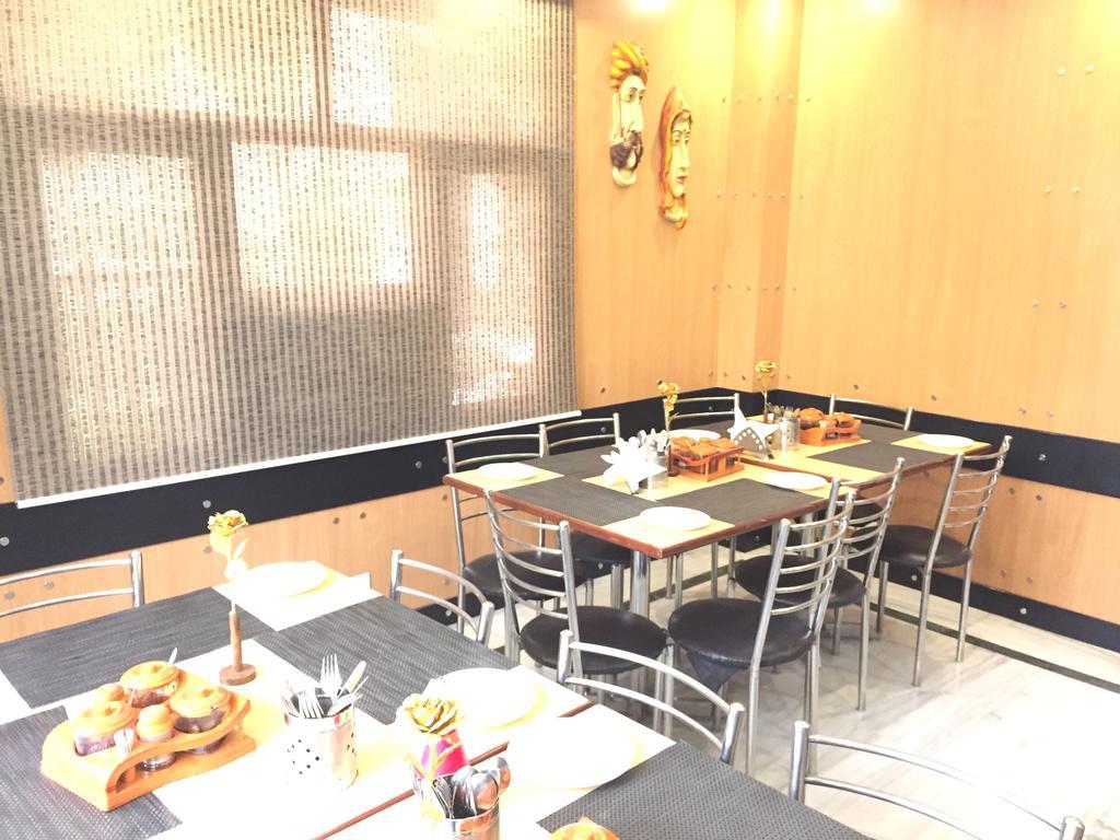 Angel Residency Hotel Grander Noida Exterior foto