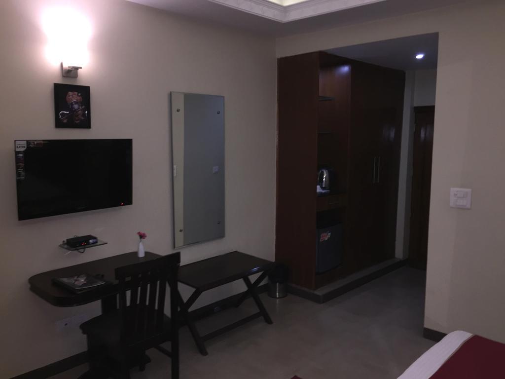 Angel Residency Hotel Grander Noida Exterior foto