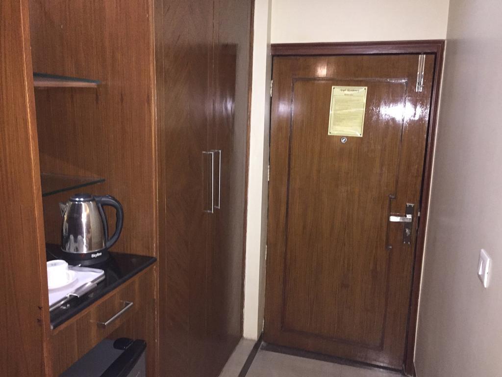 Angel Residency Hotel Grander Noida Exterior foto